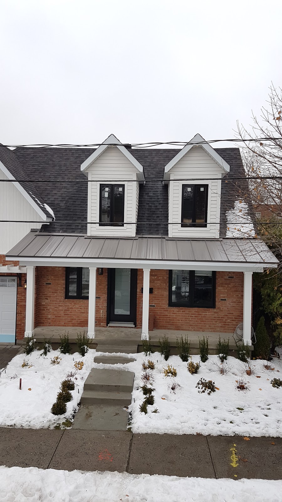 Montreal Steel Roofing | 122 Avenue Ashington, Pointe-Claire, QC H9R 2Z2, Canada | Phone: (514) 778-9394