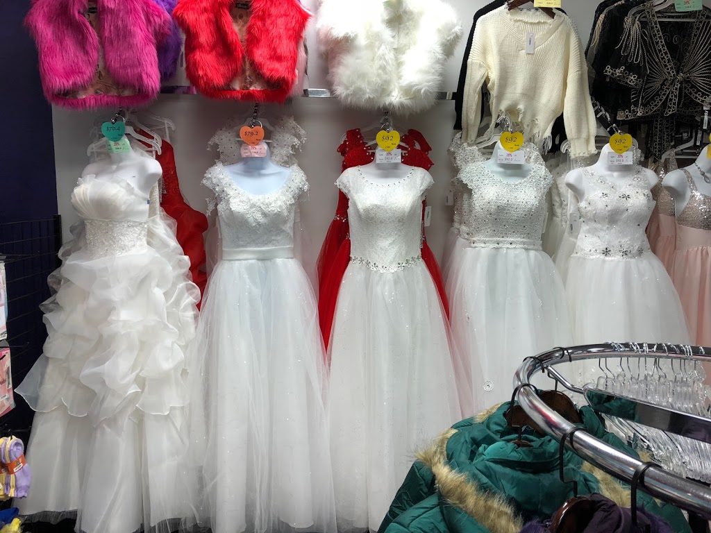 Famous Fashion Boutique Inc | 707 Kennedy Rd #102, Scarborough, ON M1K 2C1, Canada | Phone: (647) 367-1860
