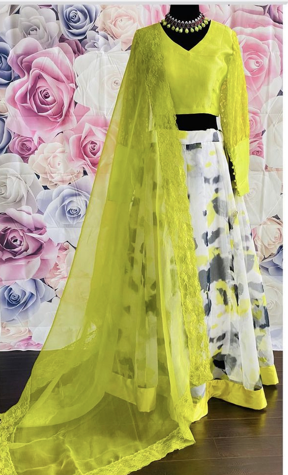 Jonascloset13 | 27863 Ledunne Ave, Abbotsford, BC V4X 0A8, Canada | Phone: (778) 245-0405