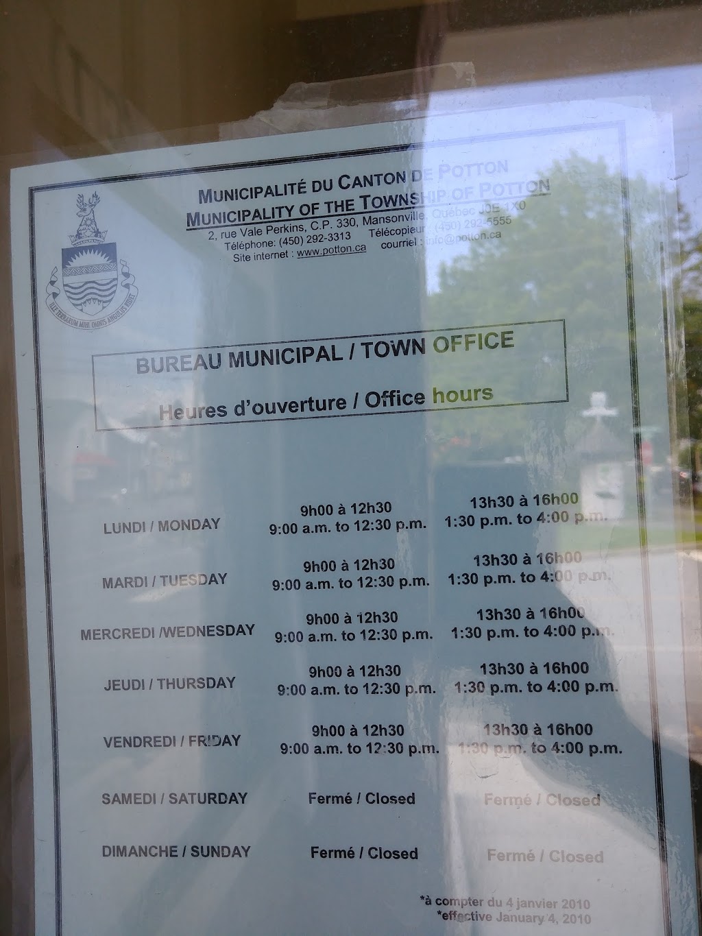 Legion Memorial Library | 2 Rue de Vale Perkins, Mansonville, QC J0E 1X0, Canada | Phone: (450) 292-3948
