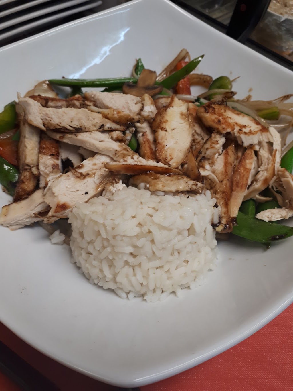 Southside Restaurant Newbury | 22740 Hagerty Rd, Newbury, ON N0L 1Z0, Canada | Phone: (519) 693-0292