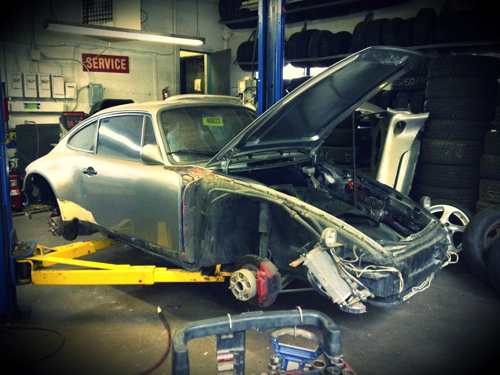 Mississauga Auto Centre | 1800 Lakeshore Rd W, Mississauga, ON L5J 1J7, Canada | Phone: (905) 823-5535