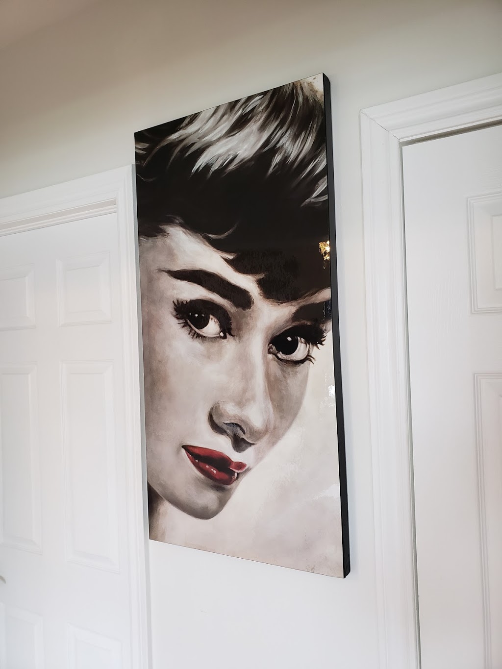 skinamore by cindy | 796 Mohawk Rd E, Hamilton, ON L8T 2R1, Canada | Phone: (905) 536-6507