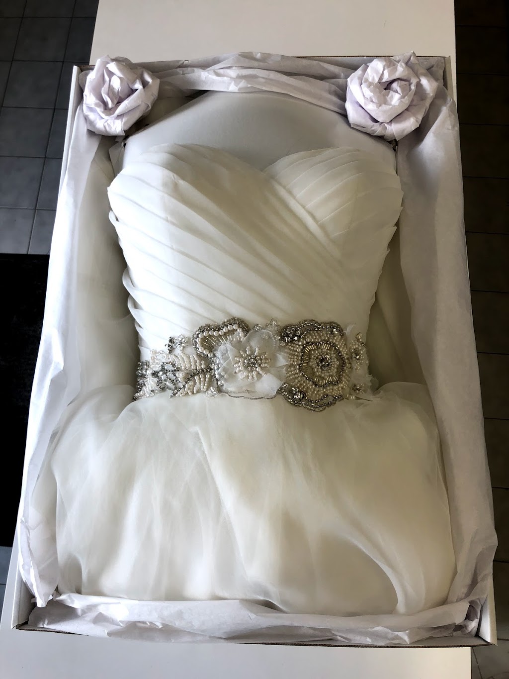 Carrville Cleaners | CA, 9301 Bathurst St, Richmond Hill, ON L4C 9S2, Canada | Phone: (905) 770-1288