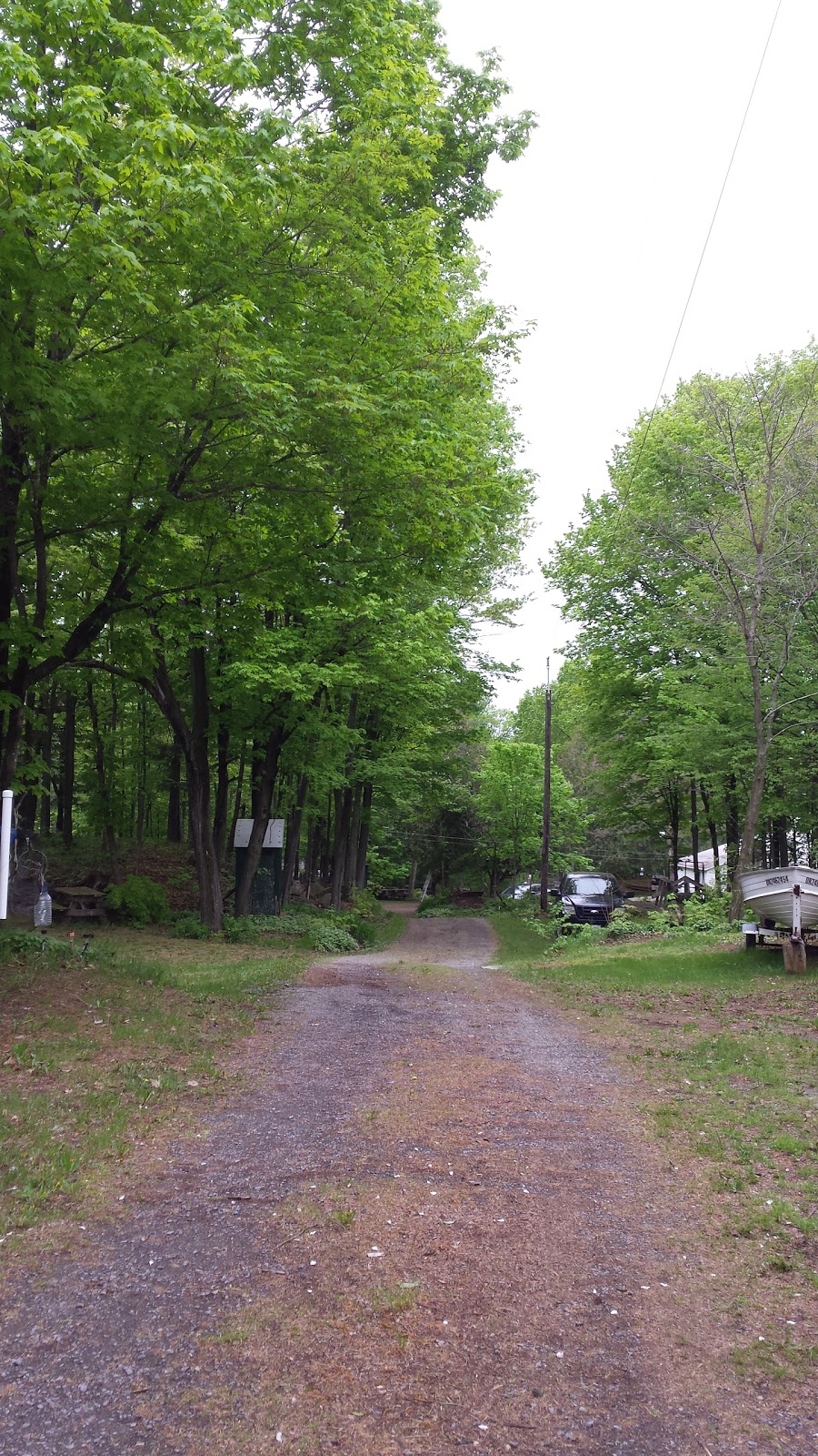 Whitehouse Campgrounds | campground | 225 Burns Rd, Godfrey, ON K0H 1T0, Canada | 6132735526 OR +1 613-273-5526