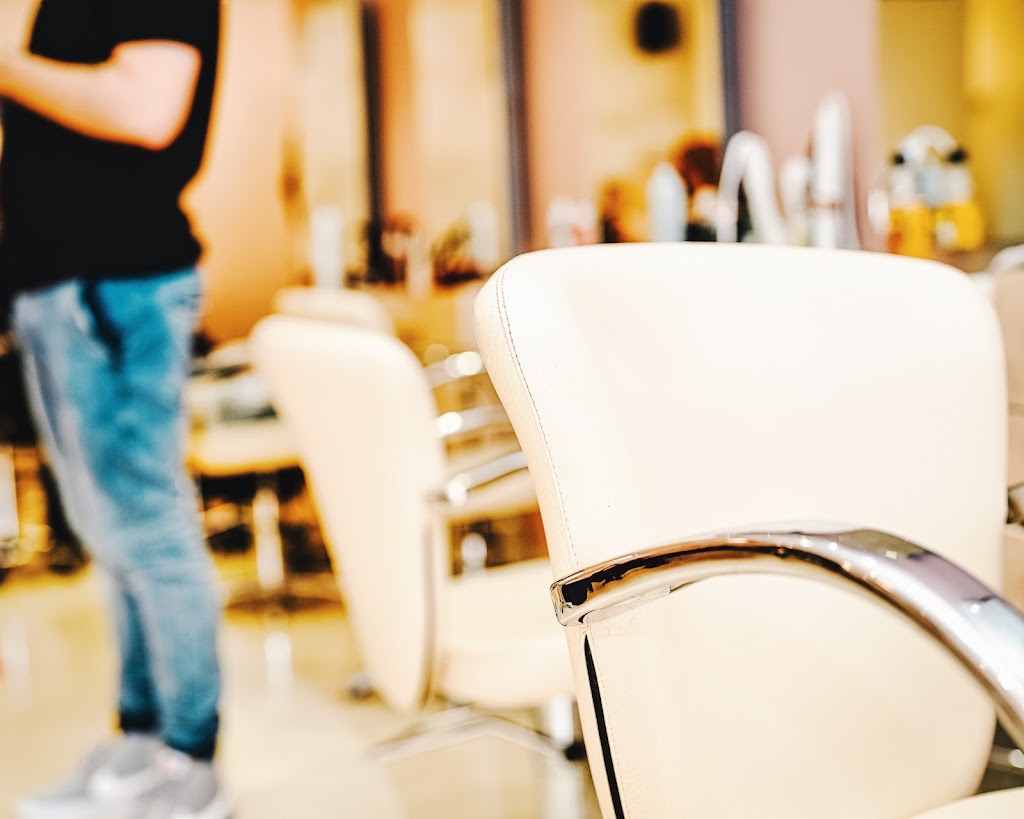 Nouvelle Vague Coiffure et Esthétique | 68 Rue Blainville O, Sainte-Thérèse, QC J7E 1X3, Canada | Phone: (450) 435-9816