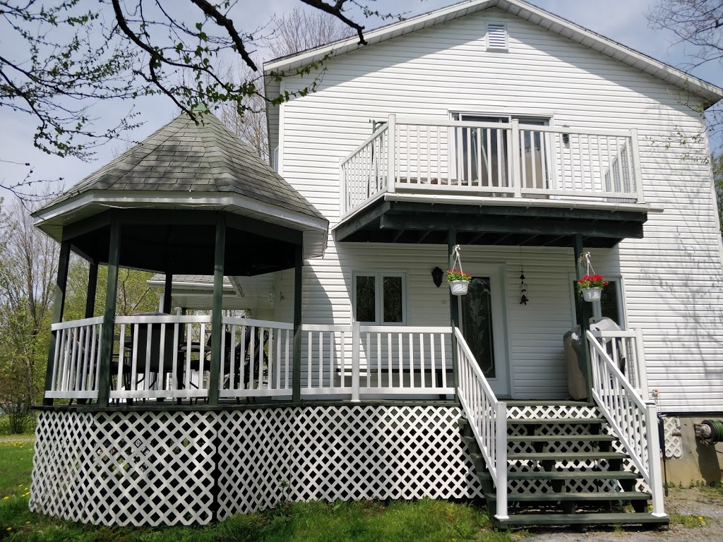 Le Reflet De La Riviere B & B | 86 Chemin Rousseau, Weedon, QC J0B 3J0, Canada | Phone: (819) 877-5033