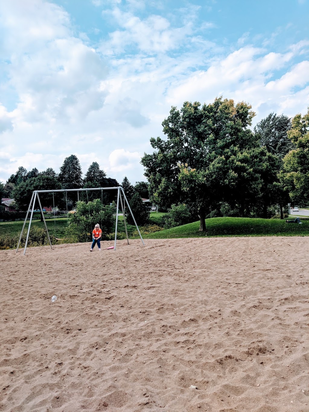 Victoria Hills Community Centre | 10 Chopin Dr, Kitchener, ON N2M 2G2, Canada | Phone: (519) 741-2717