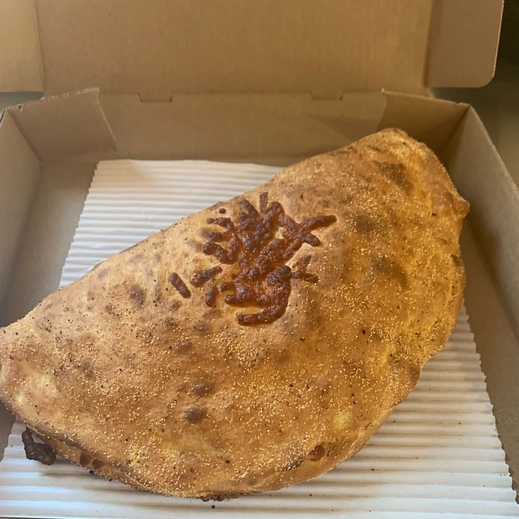PizzAmore | 37 Hastings St N, Bancroft, ON K0L 1C0, Canada | Phone: (613) 332-6673