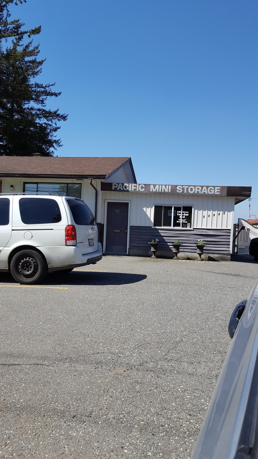 Pacific Mini Storage & Warehousing | 33861 King Rd, Abbotsford, BC V2S 7P2, Canada | Phone: (604) 859-1369