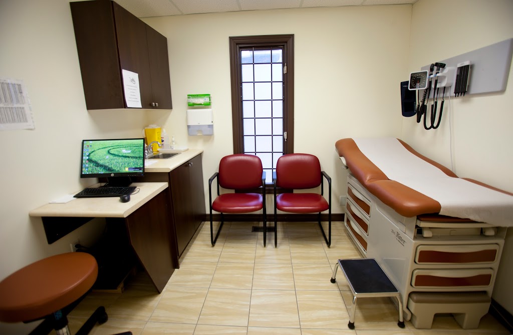 Dundas Medical Centre & Walk-In Clinic | 252 Dundas St E #1, Waterdown, ON L0R 2H6, Canada | Phone: (905) 689-8886