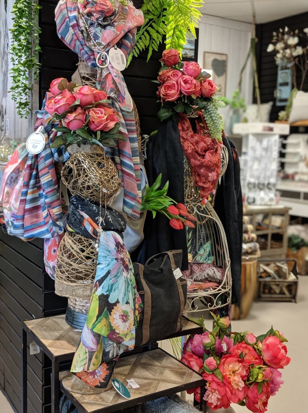 Fleuriste Fleurs et Jardins Lemieux Inc | 85 Boulevard Taché O, Montmagny, QC G5V 3A6, Canada | Phone: (418) 248-1133