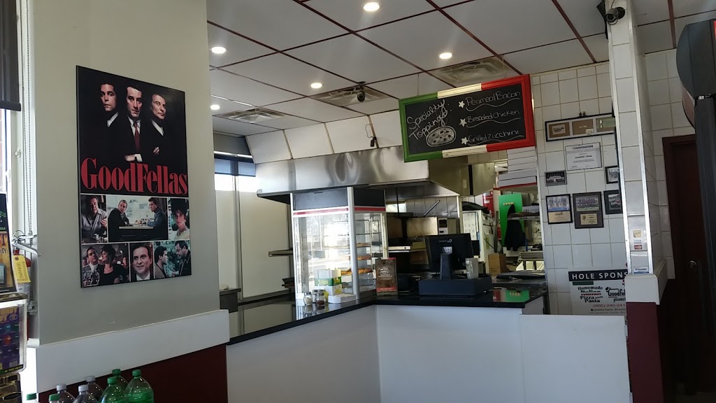Goodfellas Pizzeria | 2727 Courtice Rd, Courtice, ON L1E 3G6, Canada | Phone: (905) 240-2411