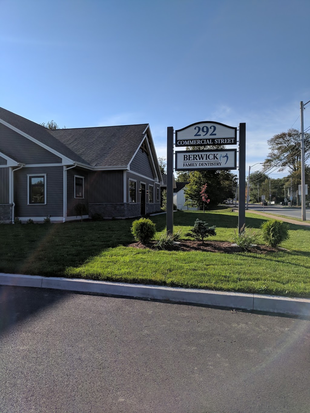 Berwick Family Dentistry Inc - Dr. Amanda Steadman & Associates | 292 Commercial St, Berwick, NS B0P 1E0, Canada | Phone: (902) 538-8881