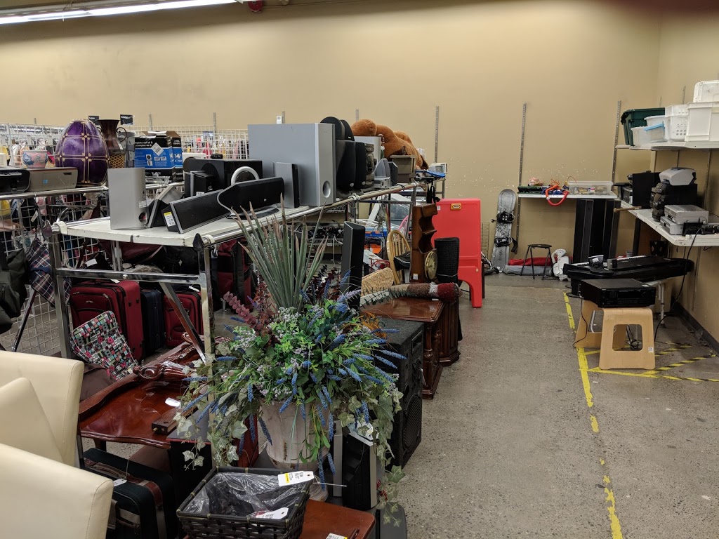 Value Village | 8240 Granville Ave, Richmond, BC V6Y 1P3, Canada | Phone: (604) 248-2285