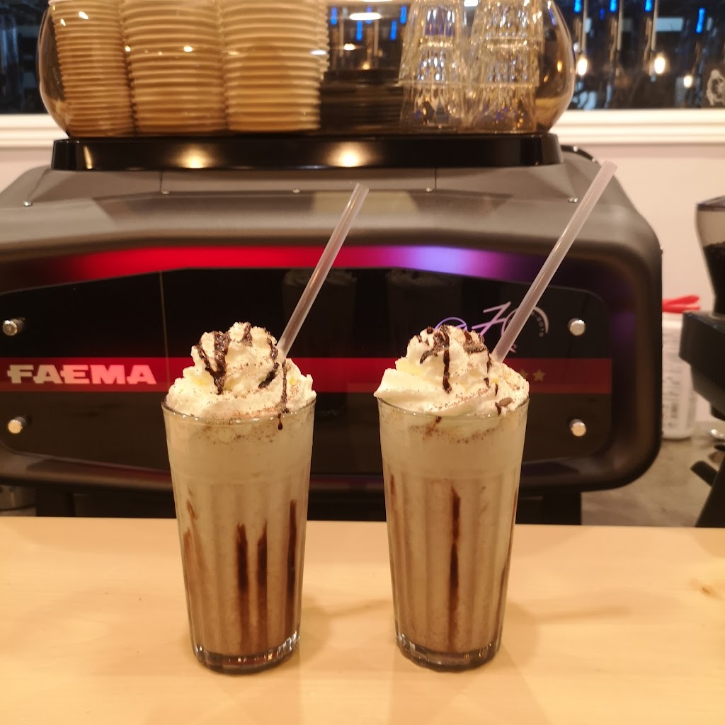 Café Spill the Beans | 2670 Rue Sabourin, Saint-Laurent, QC H4S 1M2, Canada | Phone: (514) 962-8043