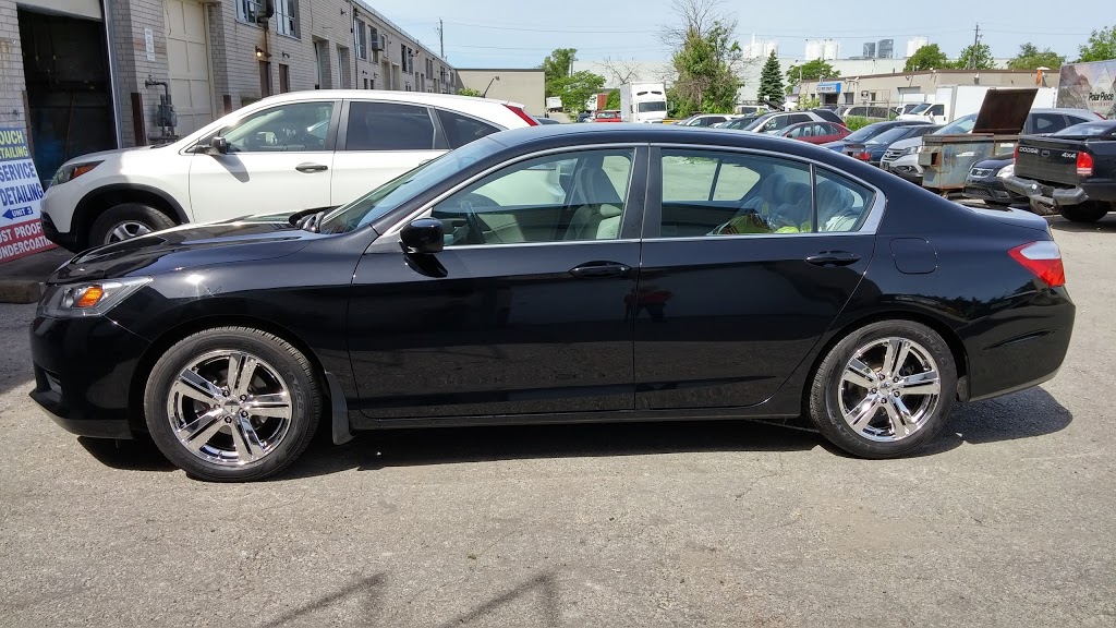 Tire & Rim Shop | 1570 Midland Ave #2, Scarborough, ON M1P 3C3, Canada | Phone: (647) 827-2298