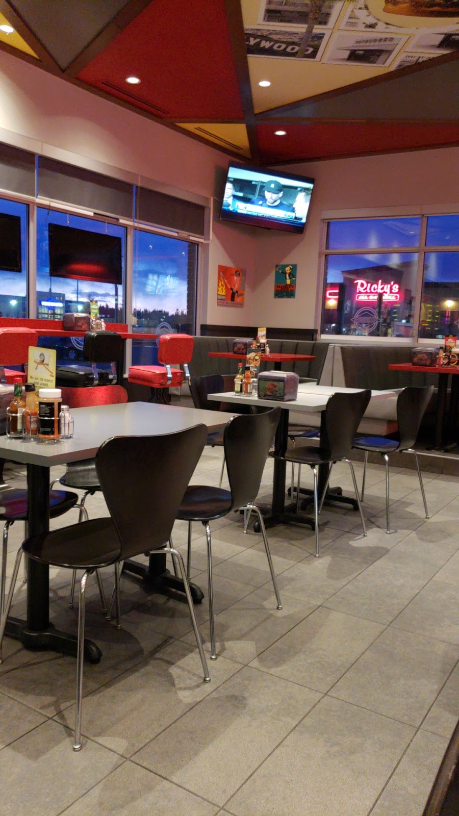 Fatburger Red Deer South | 161 Leva Ave, Red Deer, AB T4E 0A5, Canada | Phone: (403) 348-0883