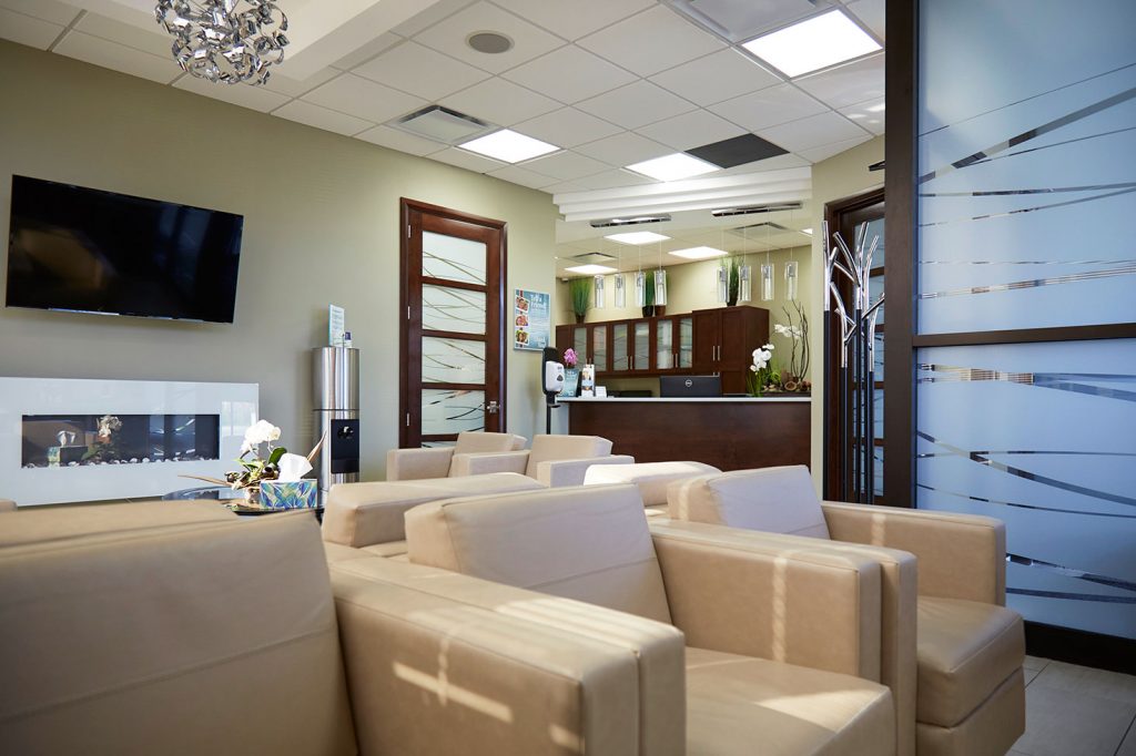 Rockcliffe Dental and Denture Centre | 681-A Montréal Rd, Ottawa, ON K1K 0T1, Canada | Phone: (613) 746-4600