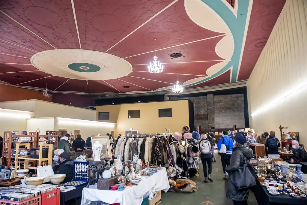 Parkdale Antique and Colllectibles Market | 1605 Queen St W, Toronto, ON M6R 1A9, Canada | Phone: (437) 241-7260
