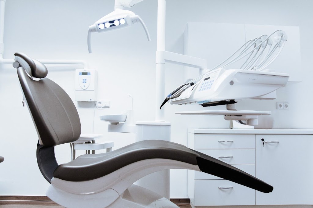 Marks Dentistry | 604 Browns Line, Etobicoke, ON M8W 3V5, Canada | Phone: (416) 259-1346