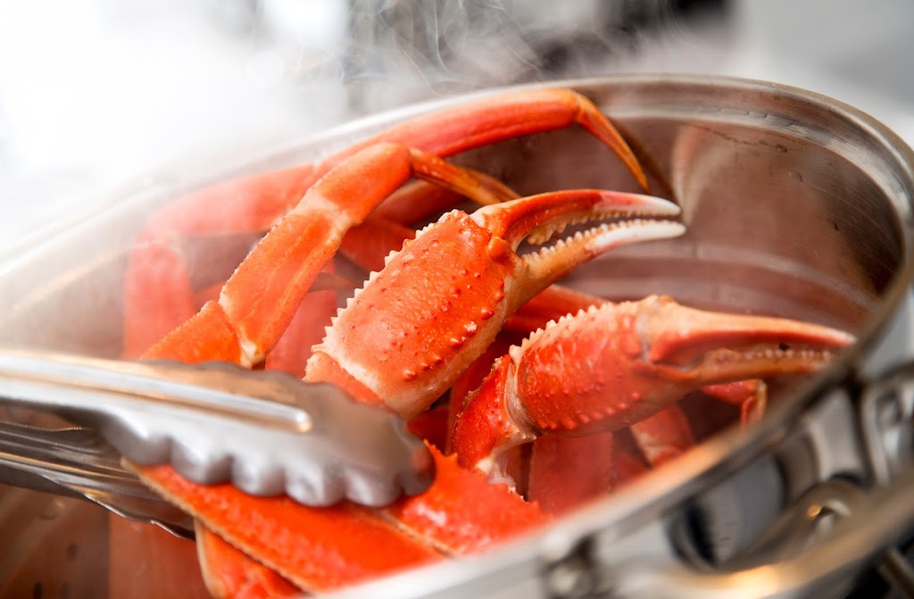 Fishermans Market | 473 Gower Point Rd, Gibsons, BC V0N 1V0, Canada | Phone: (604) 330-5705