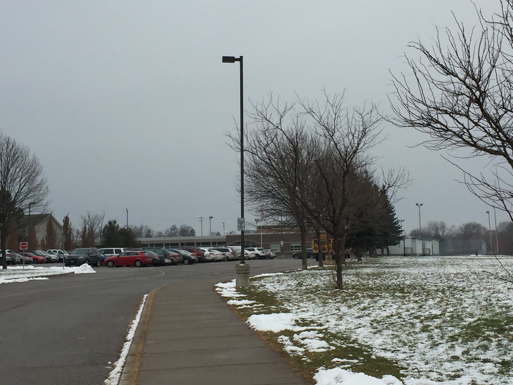 Crosby Heights Public School | 190 Neal Dr, Richmond Hill, ON L4C 3K8, Canada | Phone: (905) 884-5281