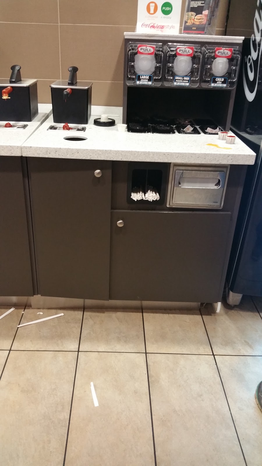 McDonalds | 1330 Exmouth St, Sarnia, ON N7S 3X9, Canada | Phone: (519) 542-1345