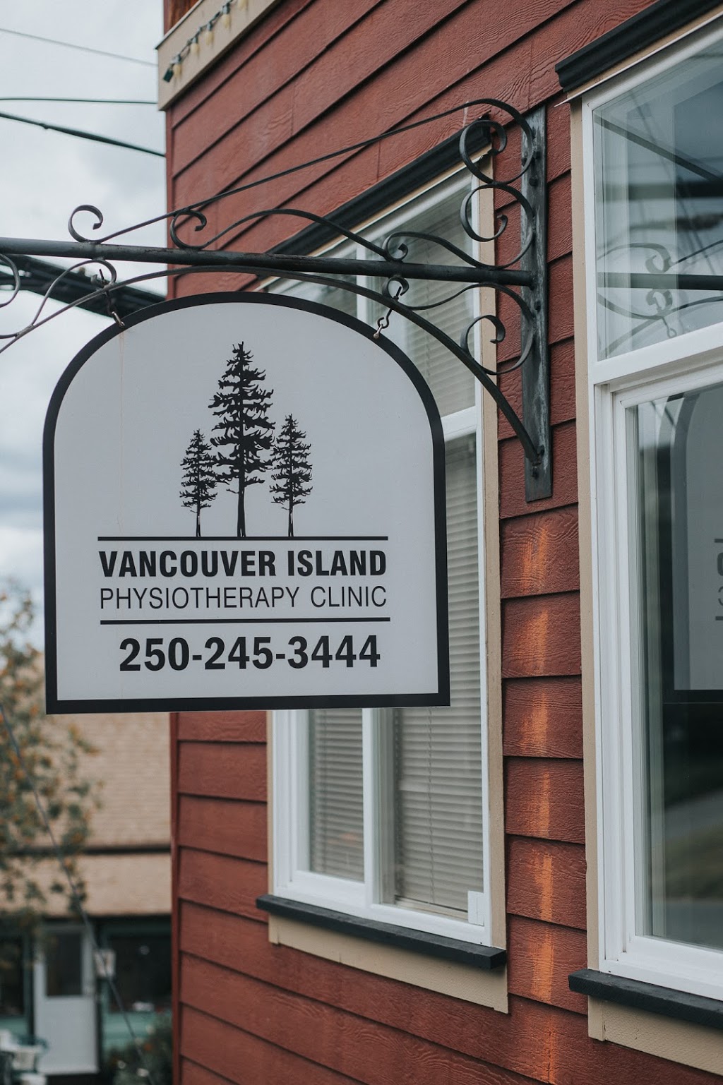 Vancouver Island Physiotherapy Clinic | 132 Roberts St, Ladysmith, BC V9G 1B2, Canada | Phone: (250) 245-3444