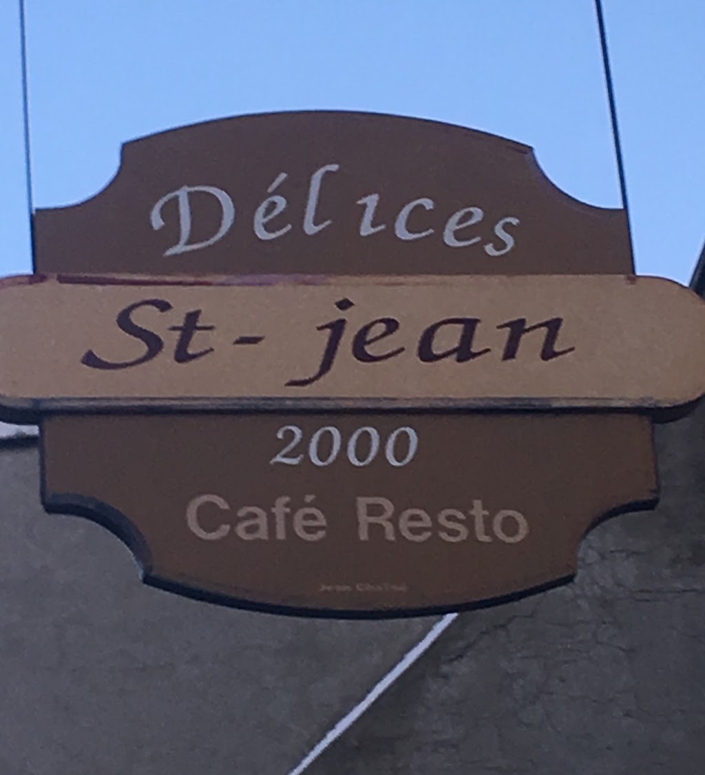 Délices Saint-Jean 2000 | 635 Rue Saint-Jean, Québec, QC G1R 1P7, Canada | Phone: (418) 524-9148