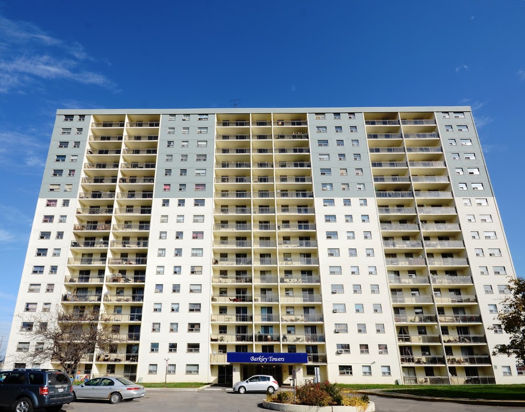 Hazelview Properties | 955 Warwick Ct, Burlington, ON L7T 3Z6, Canada | Phone: (289) 812-3199