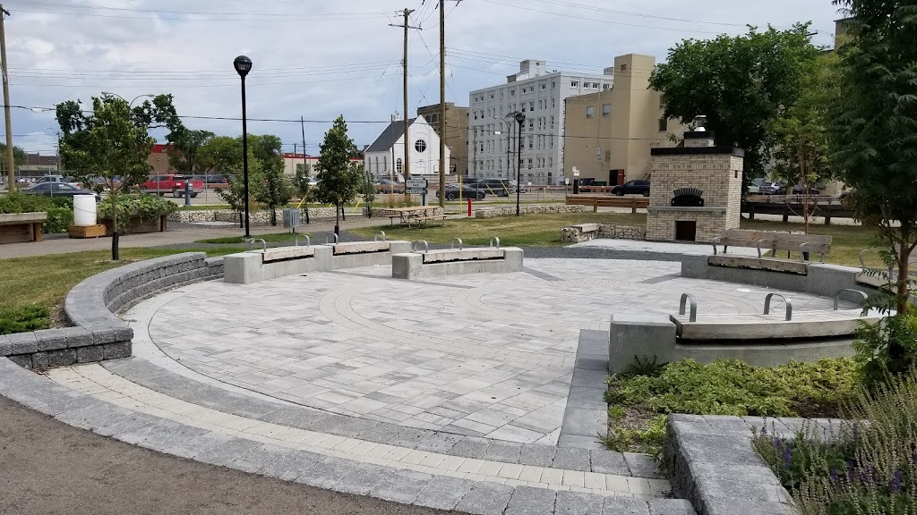 Gord Dong Park | 348 Pacific Ave, Winnipeg, MB R3A 0L7, Canada | Phone: (204) 986-3938