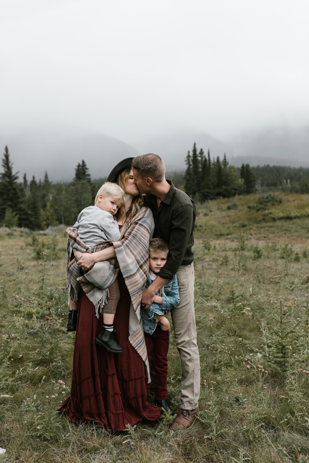 The Paper Deer Photography | 1800 27 Ave NE, Salmon Arm, BC V1E 3X4, Canada | Phone: (403) 505-9628