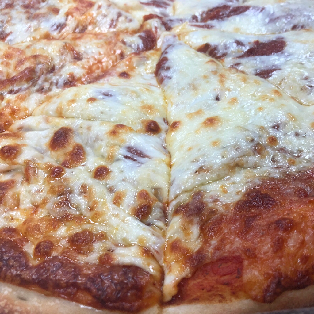 Carbones Pizzeria | 1126 E Lovejoy St, Buffalo, NY 14206, USA | Phone: (716) 897-5098
