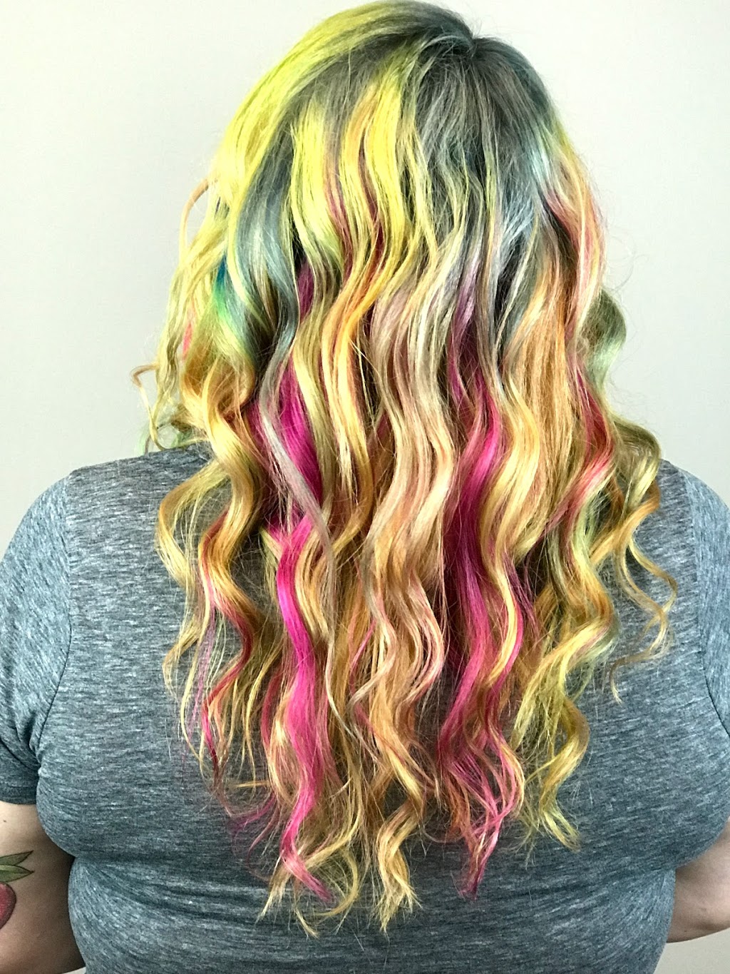 Electric Hair | 641 Mahan Rd Unit 203a, Gibsons, BC V0N 1V8, Canada | Phone: (604) 886-8646