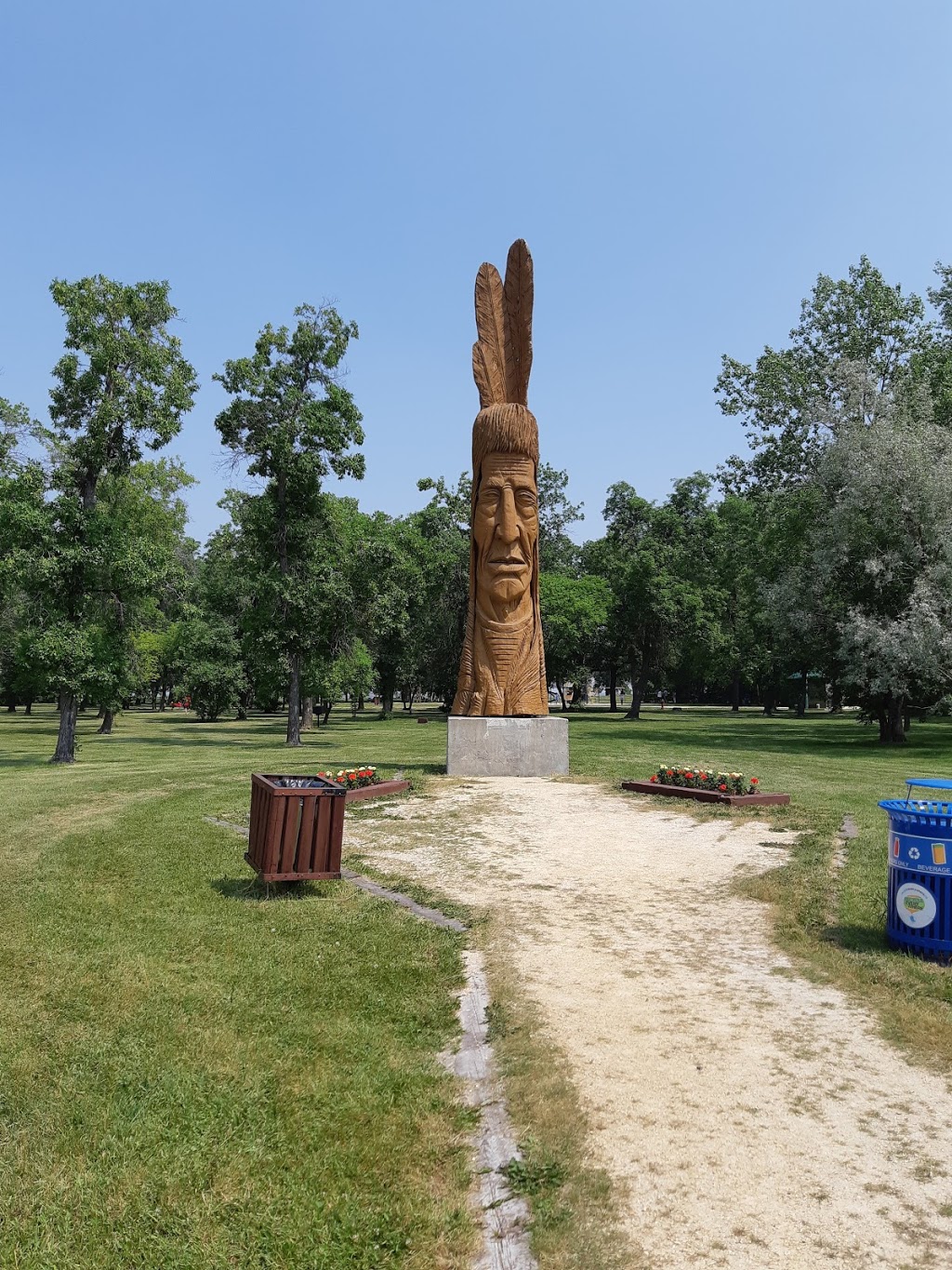 Winnipeg Beach Provincial Park Campground | 3 Hamilton Ave, Winnipeg Beach, MB R0C 3G0, Canada | Phone: (204) 389-2752