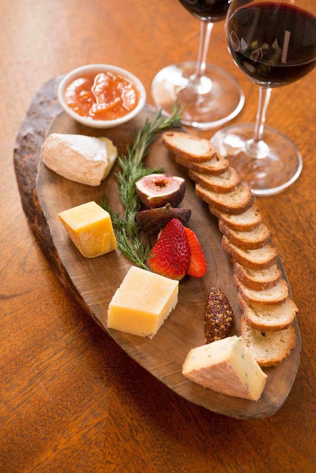 On the Twenty Restaurant | 3836 Main St, Jordan Station, ON L0R 1S0, Canada | Phone: (905) 562-7313
