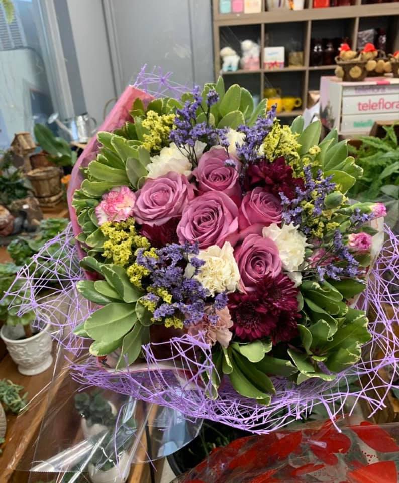 62 flowers | 6658 HWY 62 North, Belleville, ON K8N 0L9, Canada | Phone: (613) 438-0843