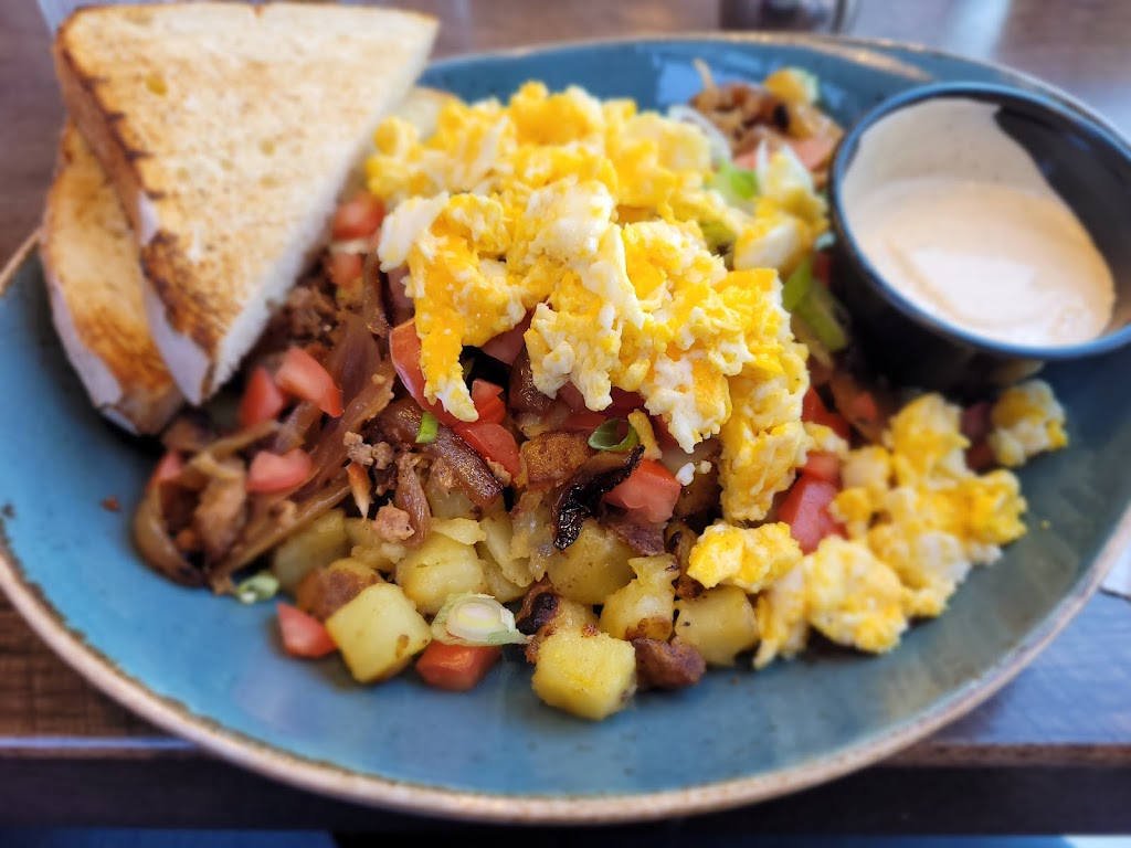 Reds Diner 58th | 324 58 Ave SE, Calgary, AB T2H 0P1, Canada | Phone: (403) 386-6688