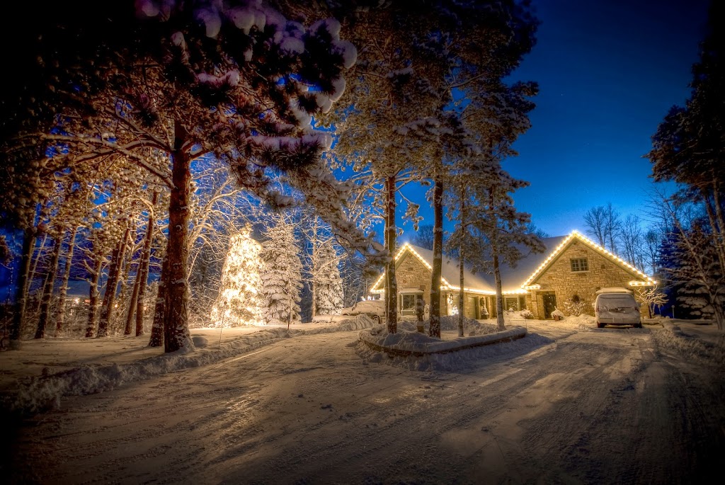 Christmas Decor Collingwood | 496895 Grey County Rd 2, Thornbury, ON N0H 2P0, Canada | Phone: (519) 599-2957