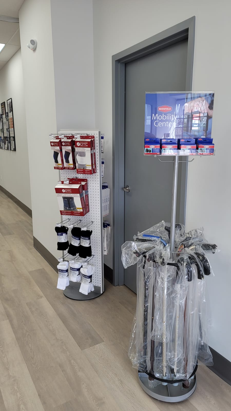 Well Plus Compounding Pharmacy & Medical Clinic Stouffville | 5402 Main St Unite 5, Whitchurch-Stouffville, ON L4A 1H3, Canada | Phone: (905) 591-5402