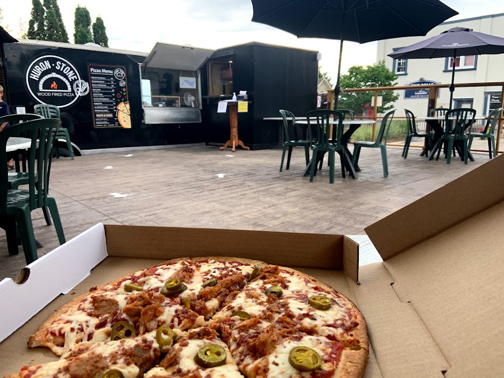 Huron Stone Wood Fired Pizza | 259 Harbour St, Kincardine, ON N2Z 2X9, Canada | Phone: (519) 706-3474