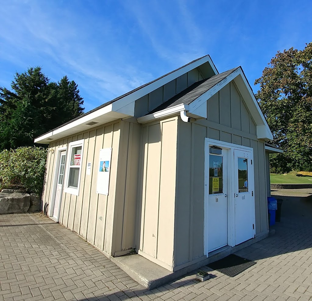 Rock Chapel Golf Centre | 167 ON-5, Dundas, ON L9H 5E2, Canada | Phone: (905) 689-8860