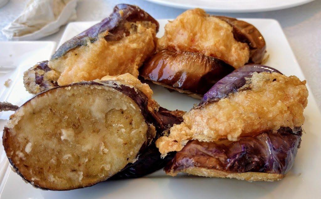 Pearl Harbourfront Chinese Cuisine | 200-207 Queens Quay W, Toronto, ON M5J 1A7, Canada | Phone: (416) 203-1233