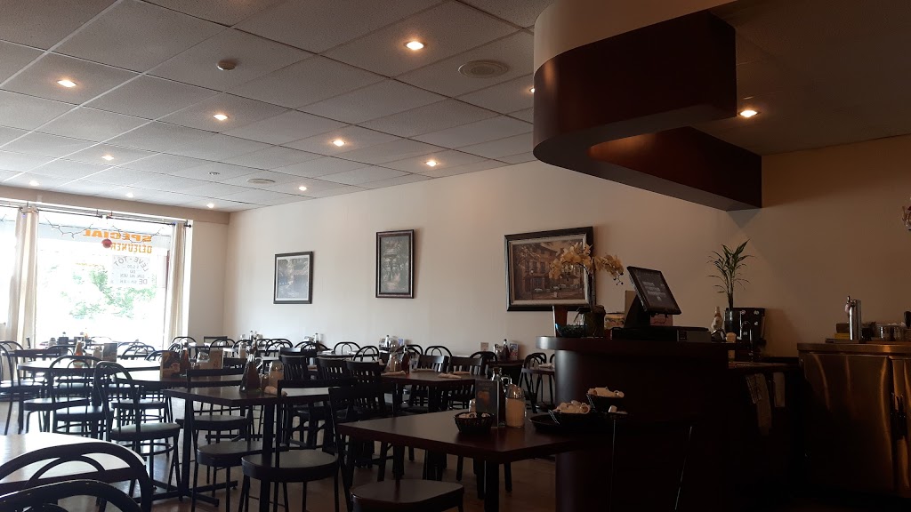 Restaurant Chez Nicolas Dejeuner&Diner | 3460 Boulevard Dagenais O, Laval, QC H7P 1V6, Canada | Phone: (450) 937-3995