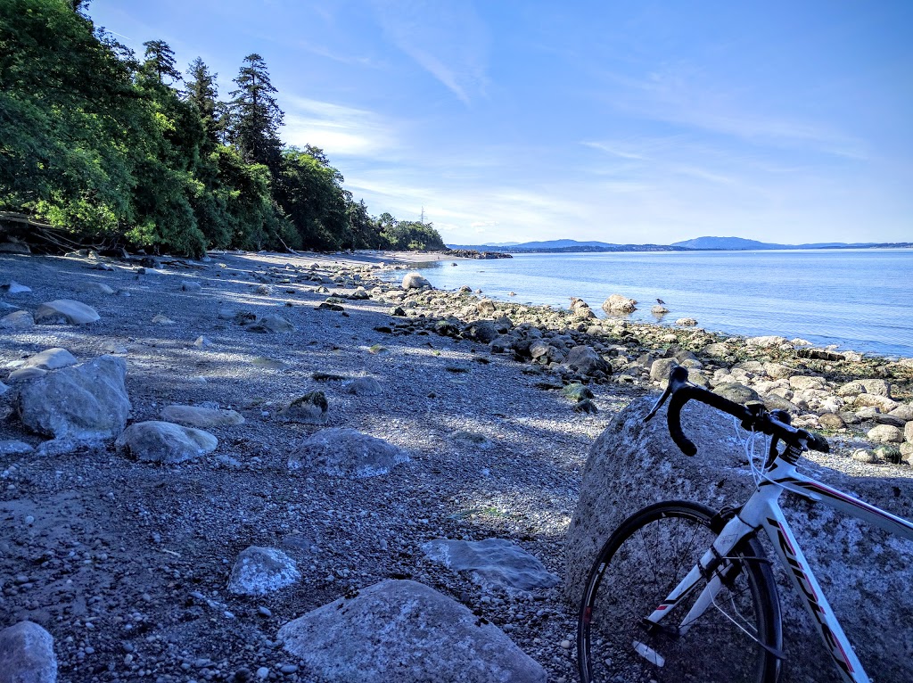 Balmacarra Park | 2Z8, 1890 Leyns Rd, Victoria, BC V8N 3W3, Canada