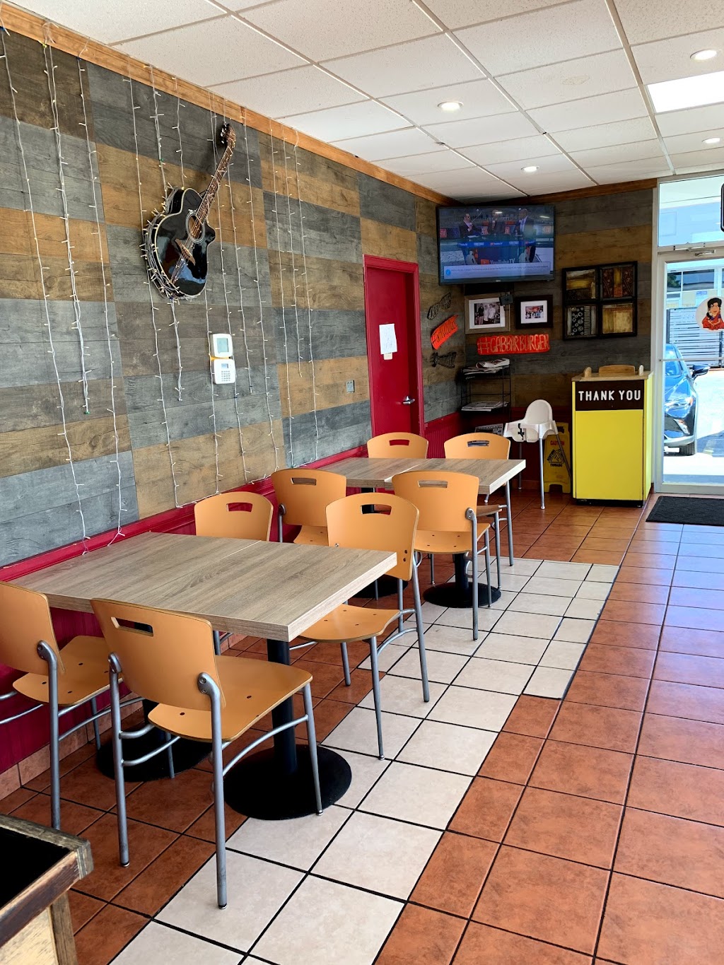 Cedar Hills Shopping Centre | 12820 96 Ave, Surrey, BC V3V 6A8, Canada | Phone: (604) 581-8787