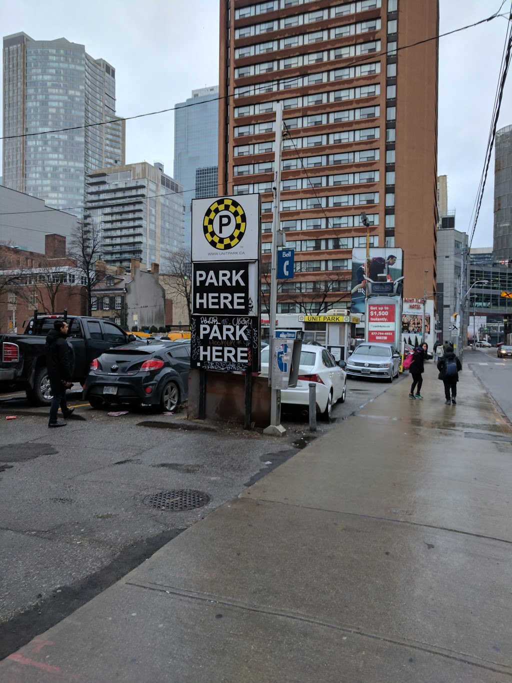 Unit Park | 81 Bond St, Toronto, ON M5B 1X4, Canada | Phone: (416) 366-7275