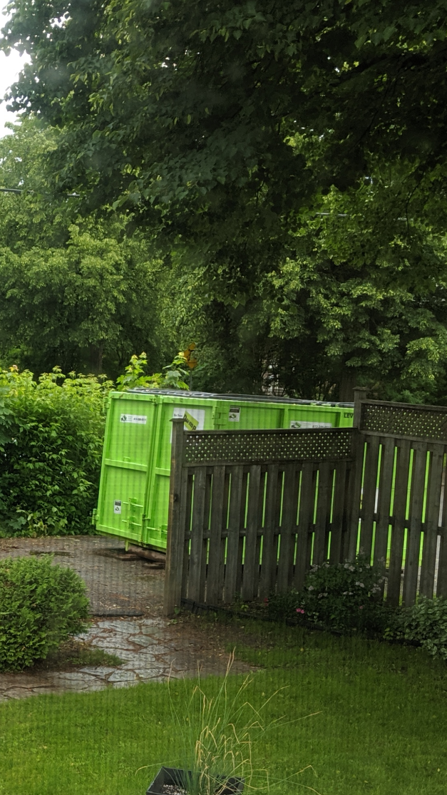 Bin There Dump That Ottawa | 180 Wescar Ln, Carp, ON K0A 1L0, Canada | Phone: (613) 288-0511