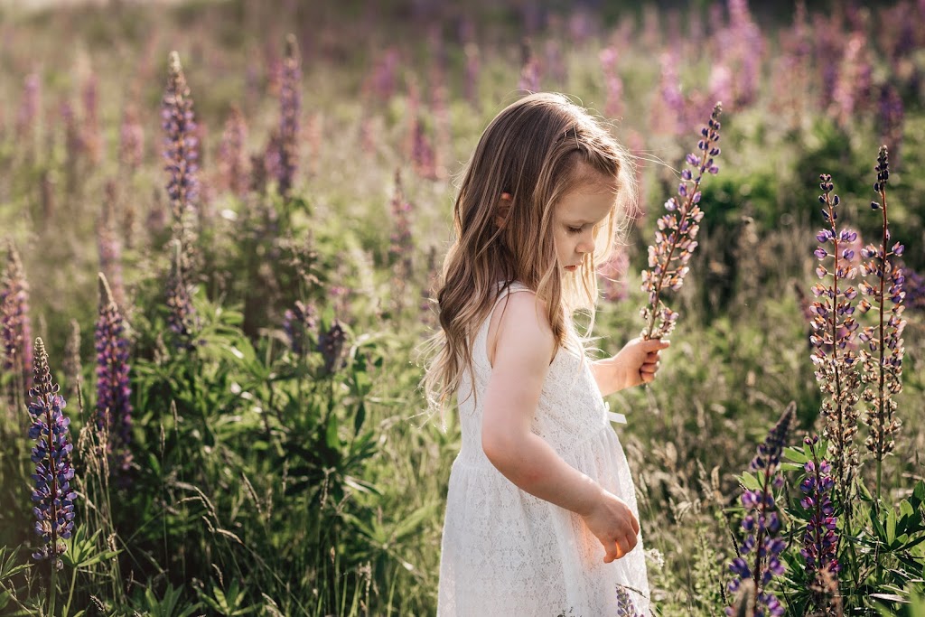 Angela Bliss Photography | Depot Road and, Reid Rd, Brackendale, BC V0N 1H0, Canada | Phone: (604) 250-2226